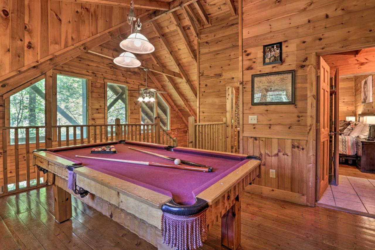 Cabin With Hot Tub And Deck, 3 Mi To Pigeon Forge Sevierville Exterior photo
